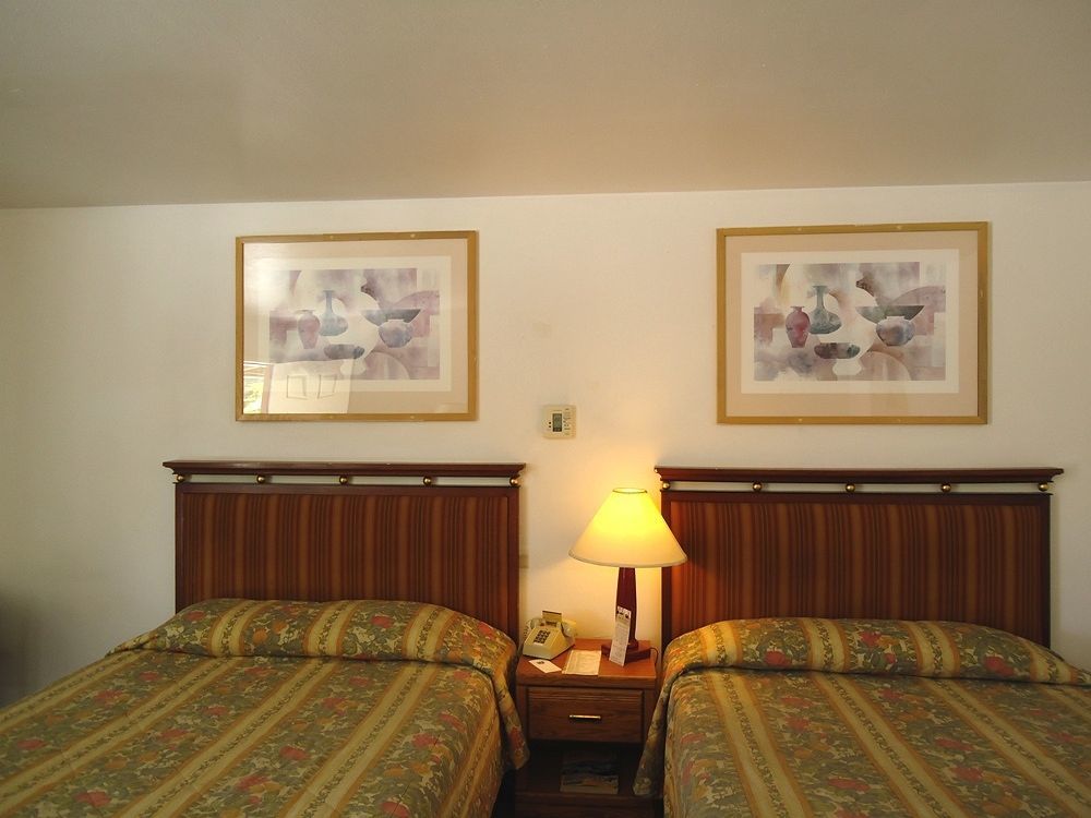 Maple Inn And Suites Los Banos Exteriör bild